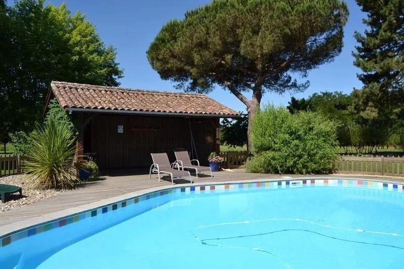 Propriété - 180 m² - 6 pièces