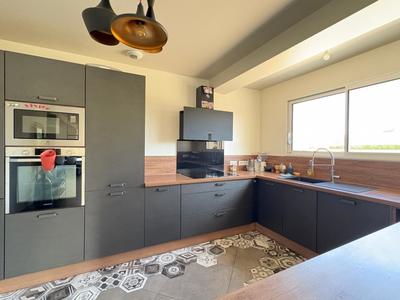 Maison - 135 m² - 5 pièces