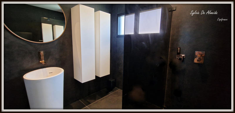 Propriété - 240 m² - 8 pièces