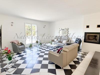 Maison - 150 m² - 7 pièces