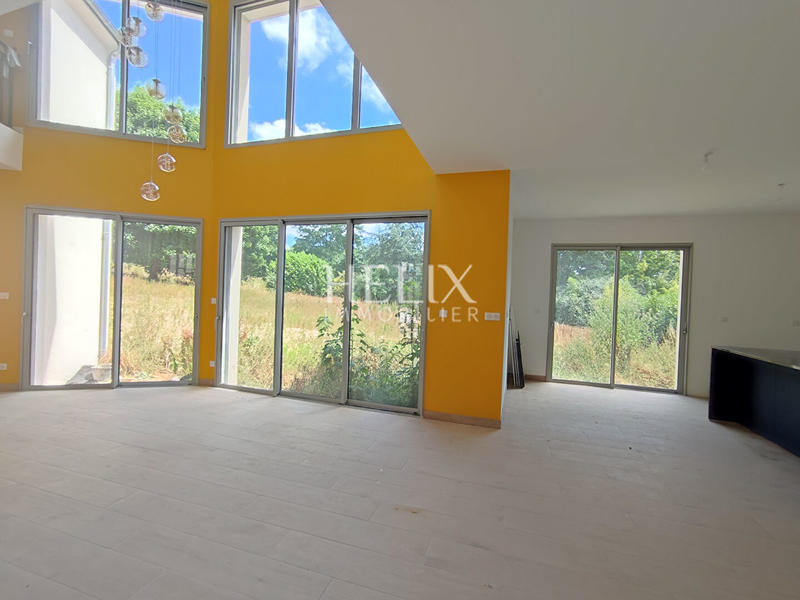 Maison - 172 m² - 6 pièces