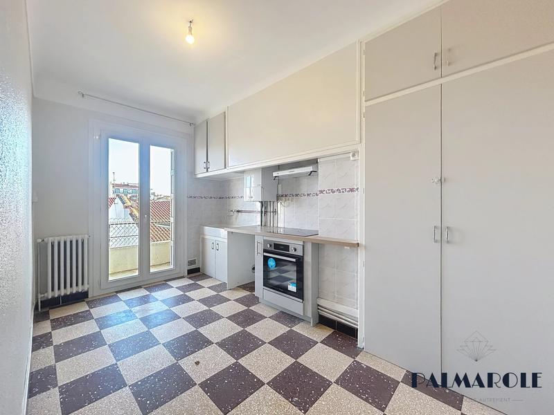 Appartement - 83 m² - 4 pièces