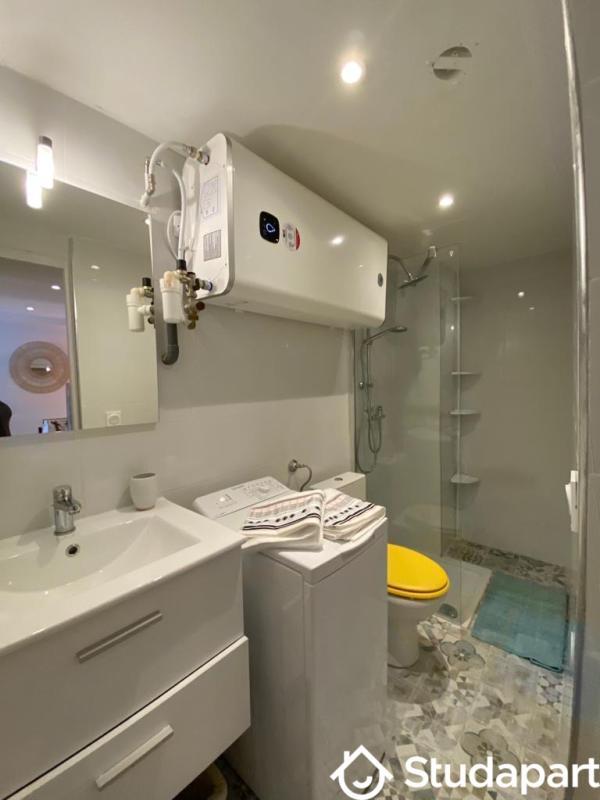 Chambre - 9 m² - 1 pièce