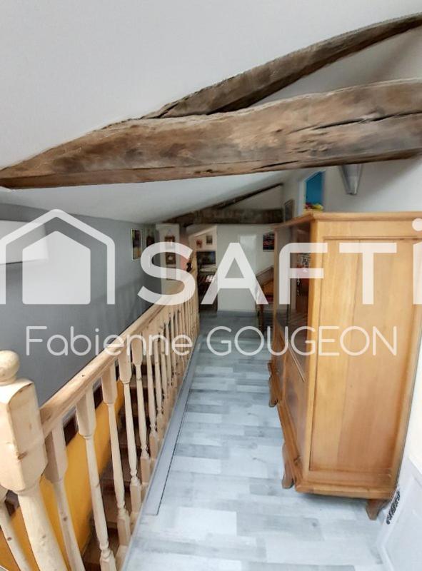 Maison - 205 m² - 7 pièces