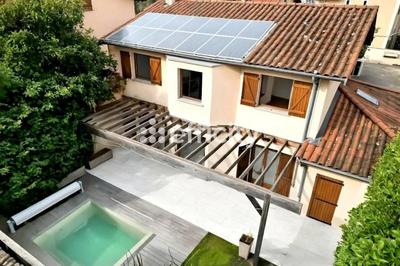 Maison - 147 m² - 7 pièces