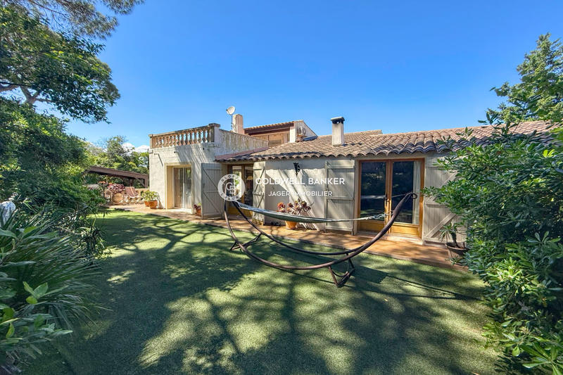 Villa - 206 m² - 6 pièces