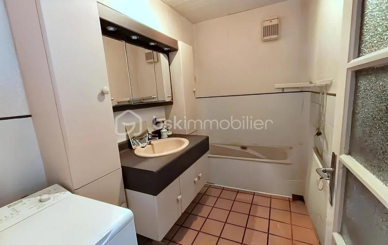 Maison traditionnelle - 107 m² - 4 pièces