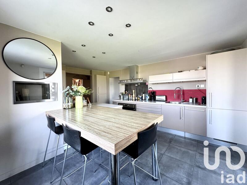 Maison de campagne - 255 m² - 6 pièces