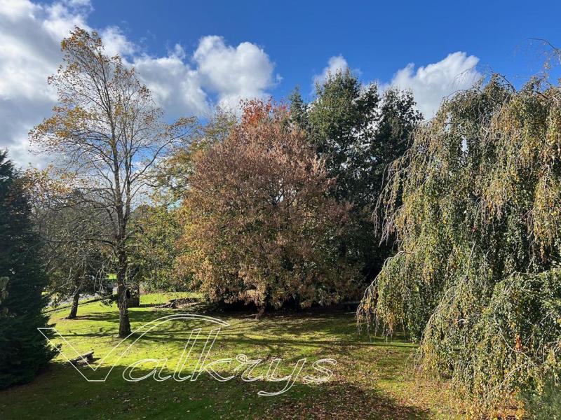 Propriété - 120 m² - 7 pièces