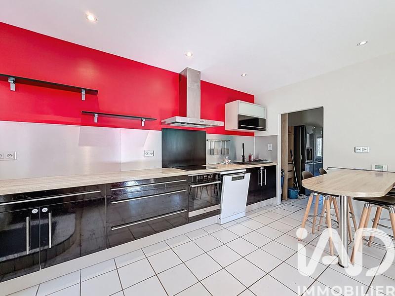 Maison - 153 m² - 7 pièces