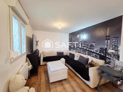 Maison - 112 m² - 8 pièces