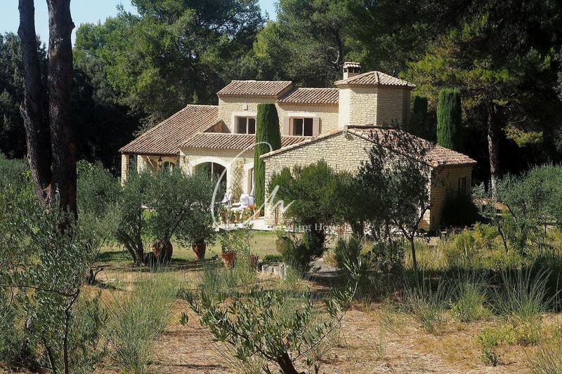 Maison - 400 m² - 10 pièces