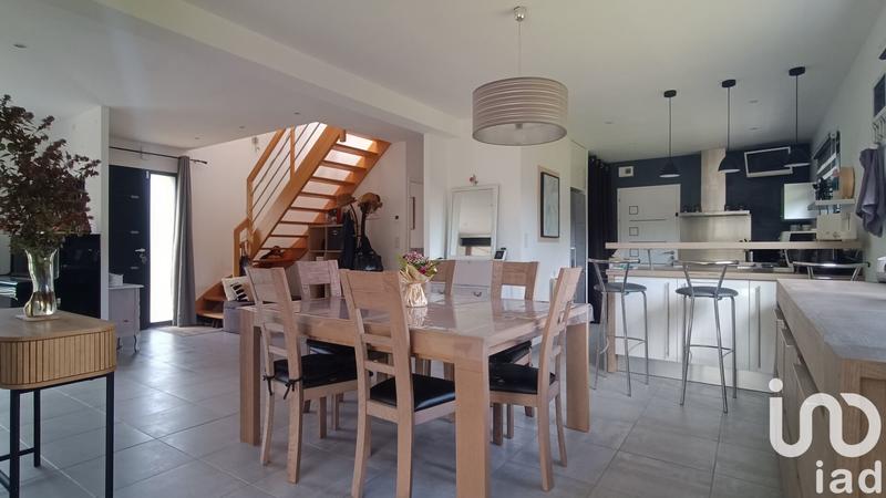 Maison - 144 m² - 4 pièces