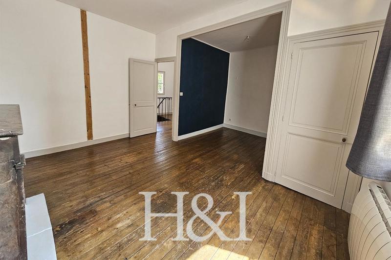 Propriété - 185 m² - 6 pièces