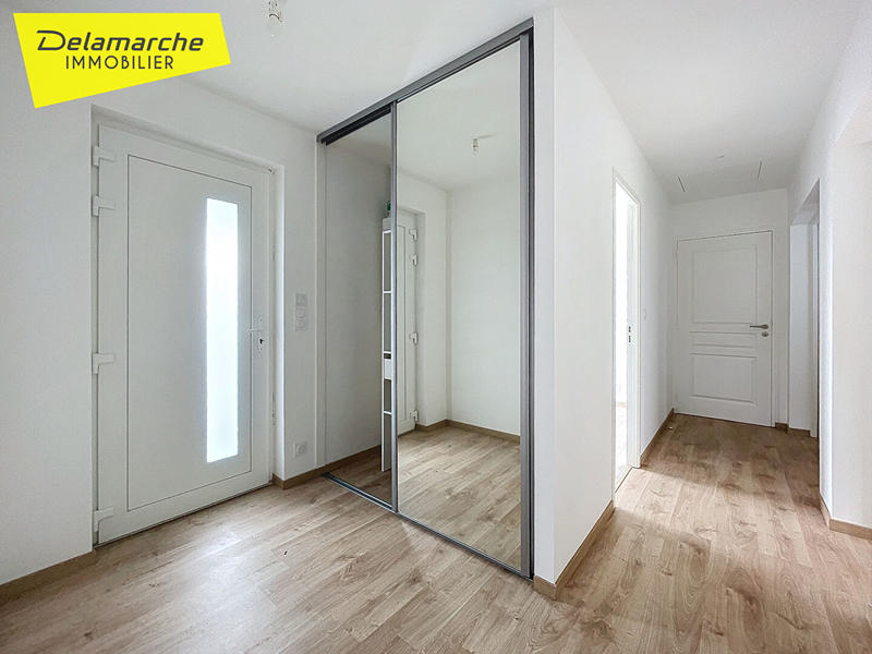 Local d'activité / Entrepôt - 390 m² - 4 pièces