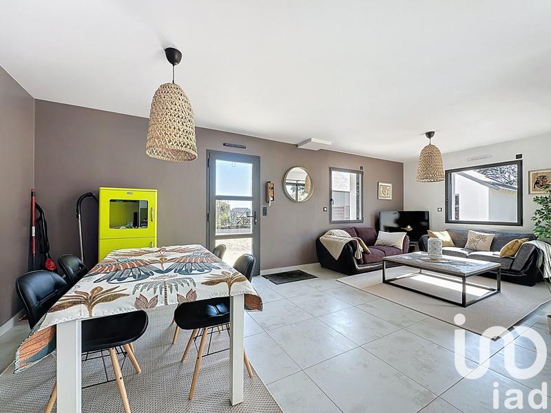 Maison - 104 m² - 5 pièces