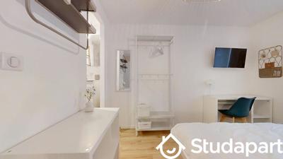 Chambre - 11 m² - 1 pièce