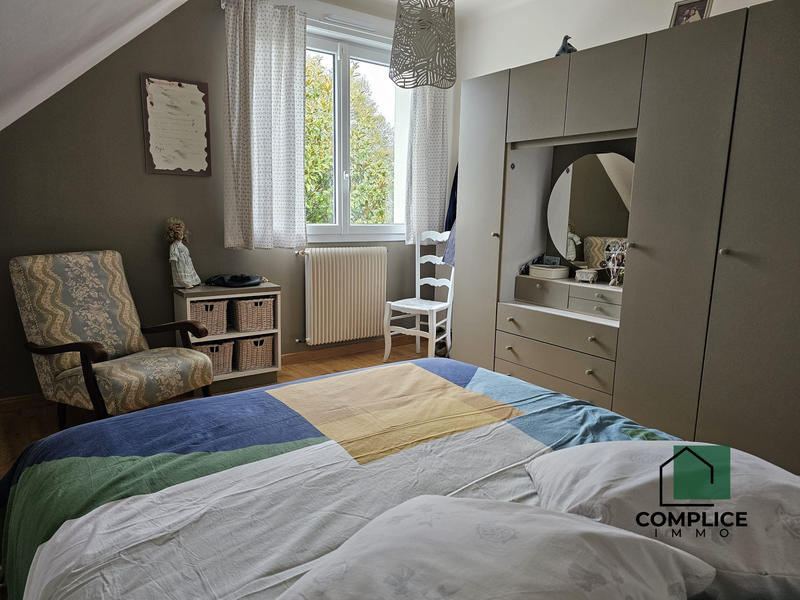 Maison traditionnelle - 152 m² - 5 pièces