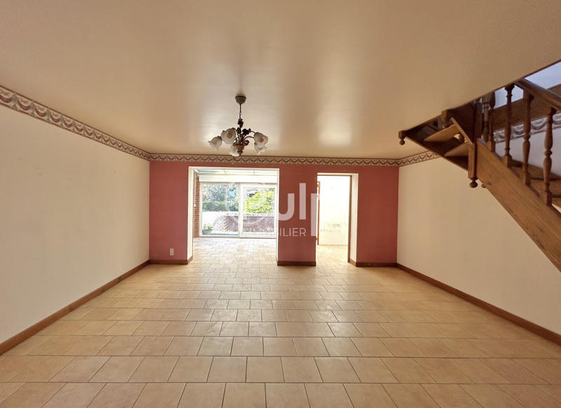 Corps de ferme - 300 m² - 10 pièces