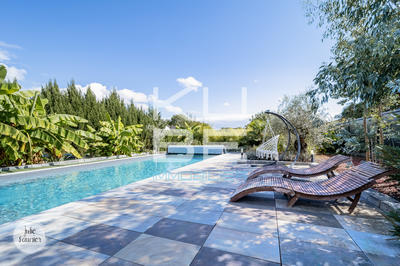 Maison - 183 m² - 7 pièces