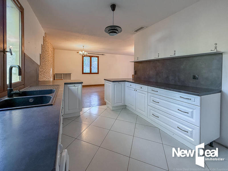 Maison - 92 m² - 4 pièces