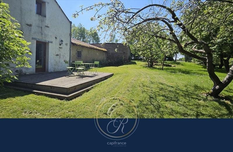 Propriété - 409 m² - 16 pièces