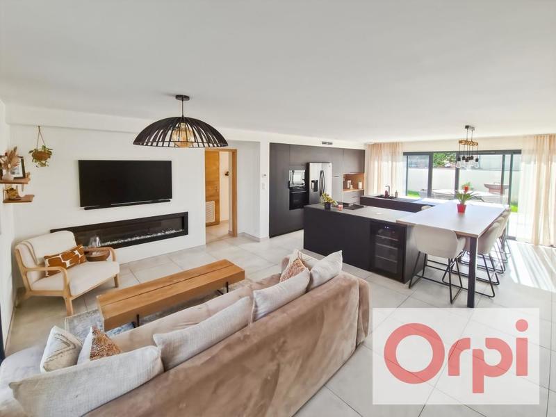 Maison - 117 m² - 5 pièces