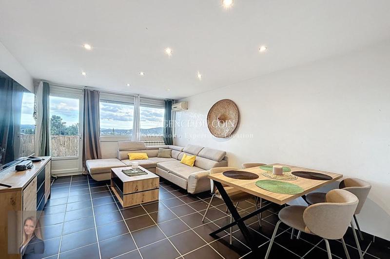 Appartement - 55 m² - 3 pièces