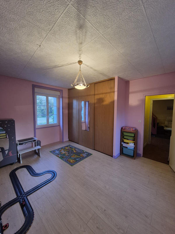 Maison - 184 m² - 7 pièces