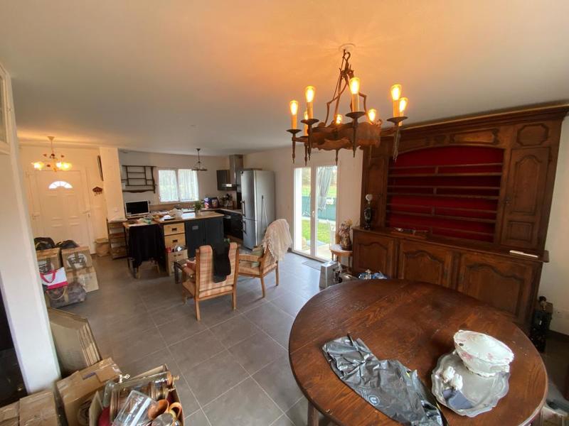 Maison - 95 m² - 4 pièces