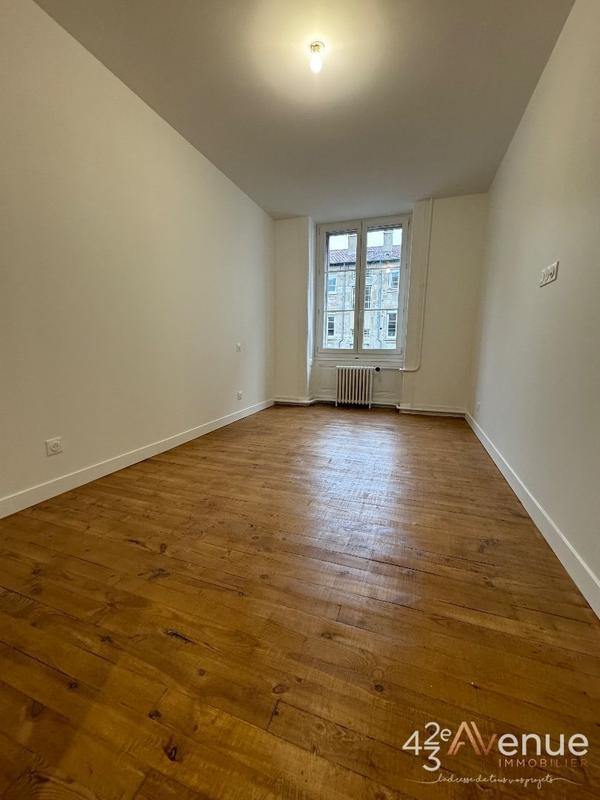 Appartement - 155 m² - 6 pièces