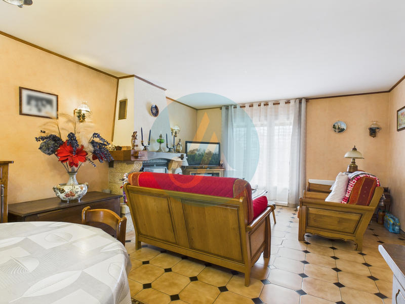 Maison - 105 m² - 4 pièces