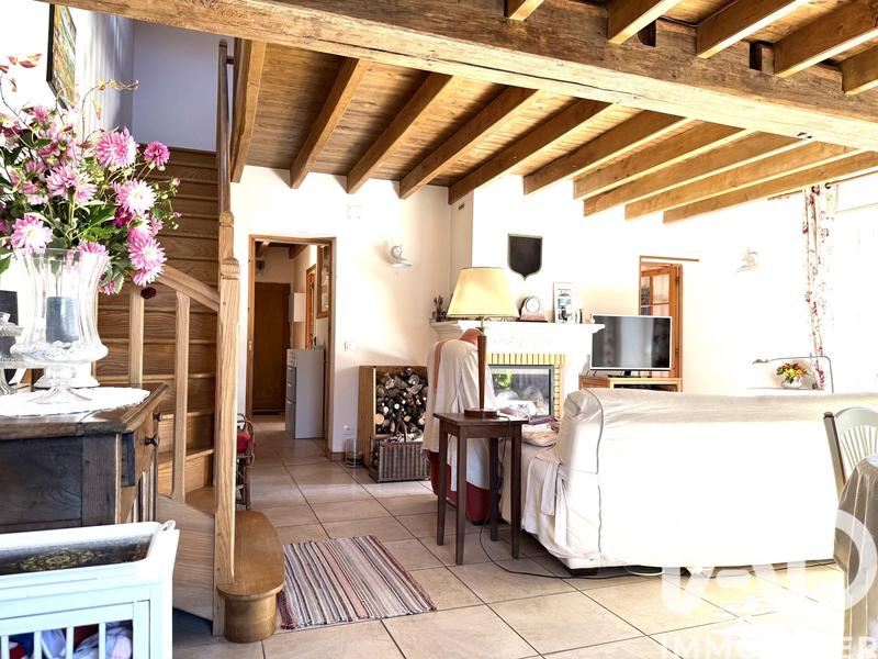 Maison - 111 m² - 6 pièces