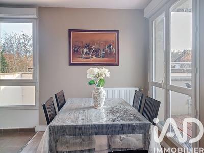 Appartement - 75 m² - 4 pièces