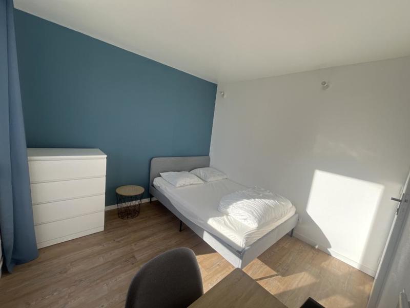 Chambre - 9 m² - 1 pièce