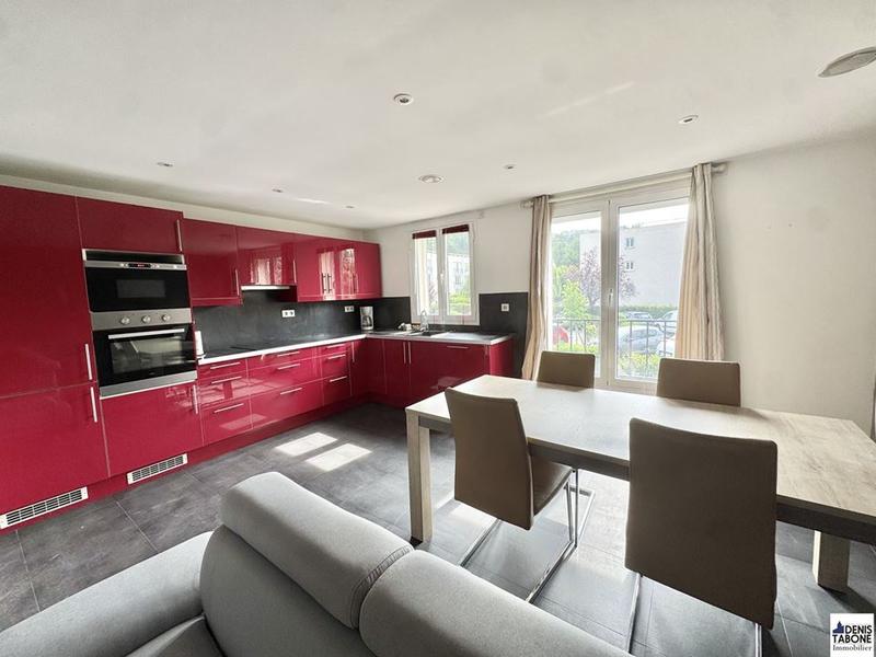 Maison traditionnelle - 72 m² - 4 pièces