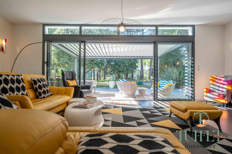 Villa - 238 m² - 5 pièces