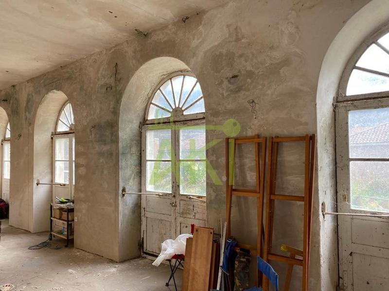 Maison ancienne - 321 m² - 13 pièces