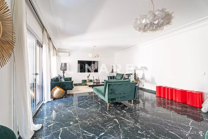 Appartement - 166 m² - 5 pièces