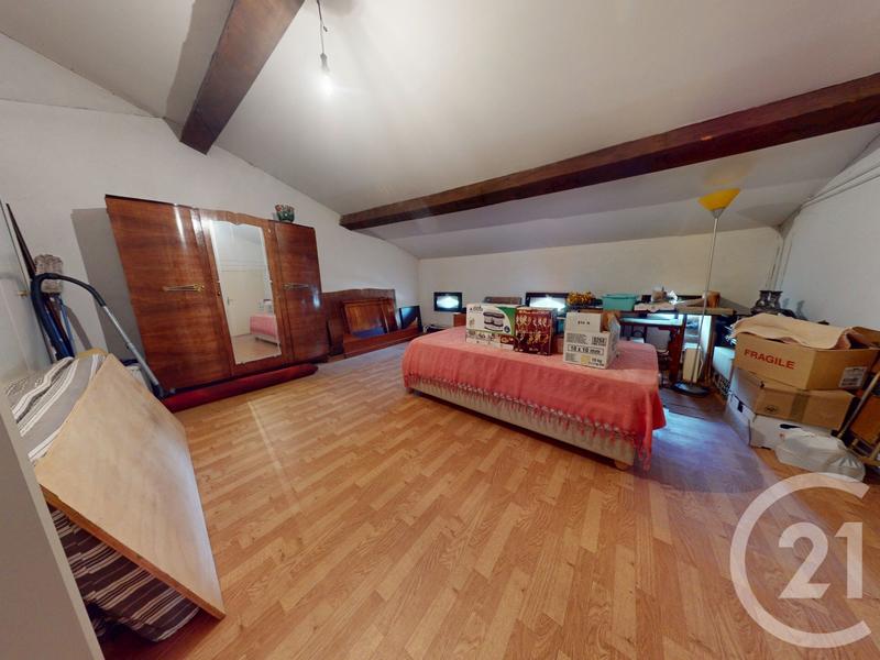 Maison - 267 m² - 6 pièces