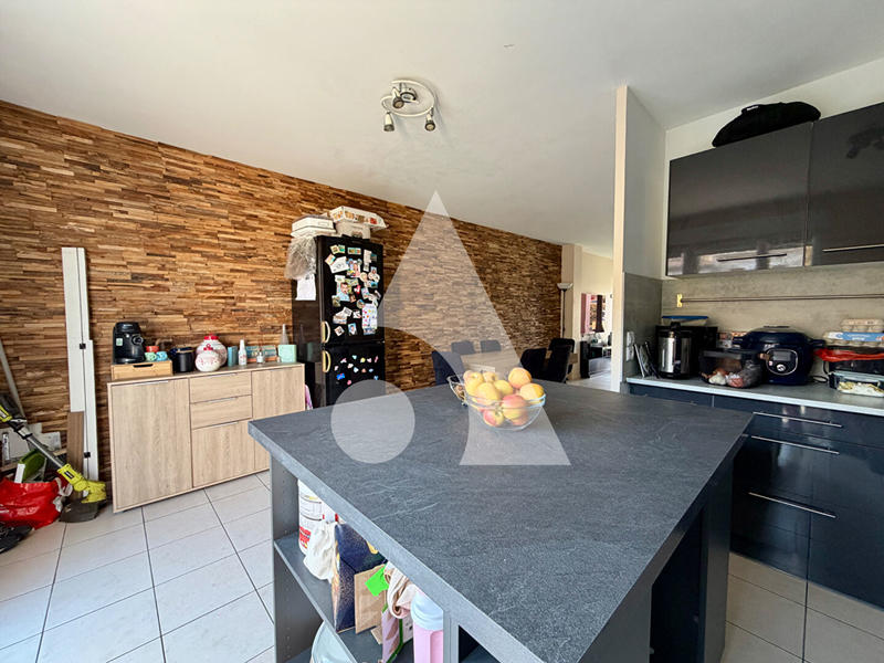 Maison - 82 m² - 4 pièces