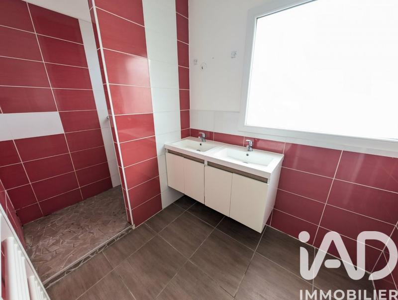 Maison - 92 m² - 4 pièces