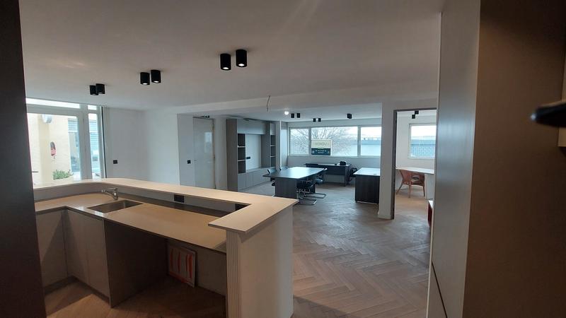 Local commercial - 187 m²