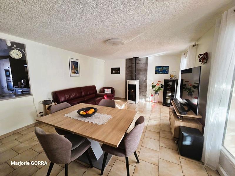 Maison - 98 m² - 4 pièces