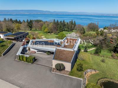 Maison - 302 m² - 7 pièces