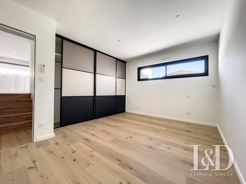 Villa - 216 m² - 5 pièces