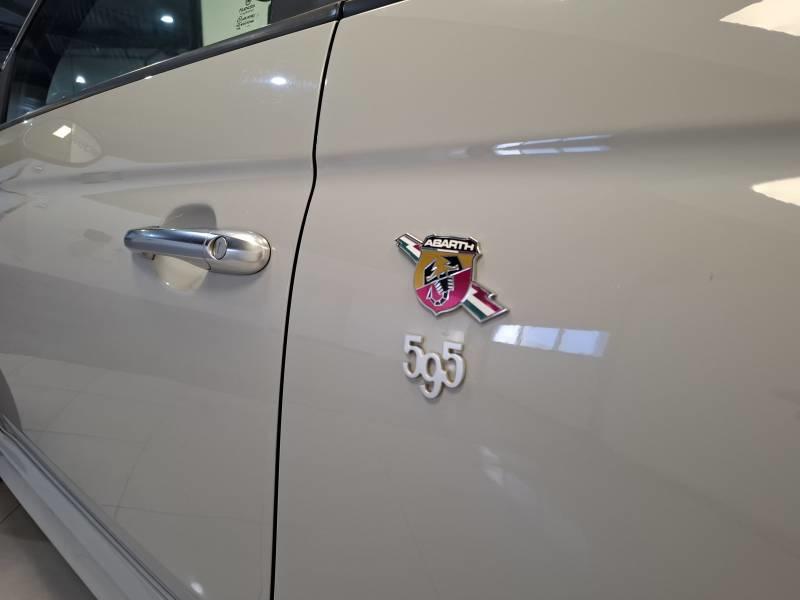 Abarth 500 595 1.4 Turbo 16v t-Jet 145 ch Bvm5