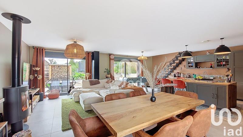 Maison - 185 m² - 7 pièces