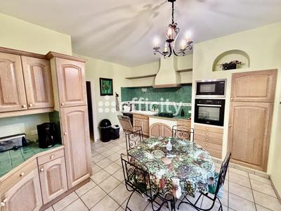 Maison - 136 m² - 4 pièces