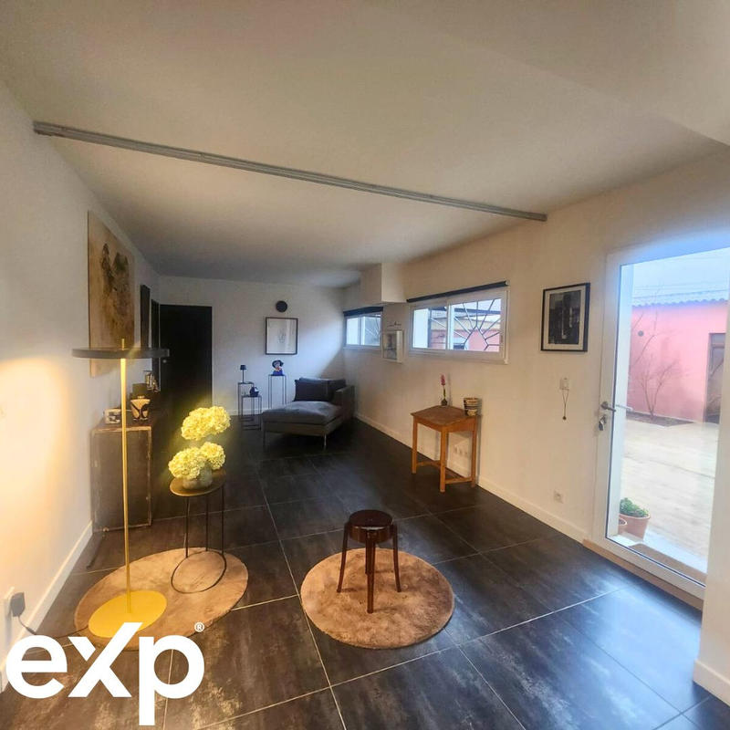 Maison traditionnelle - 214 m² - 4 pièces